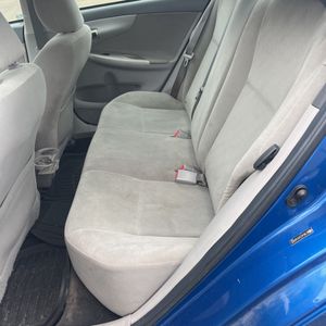 2010 Toyota COROLLA LE — миниатюра 34