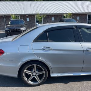 MERCEDES-BENZ E-CLASS - 9