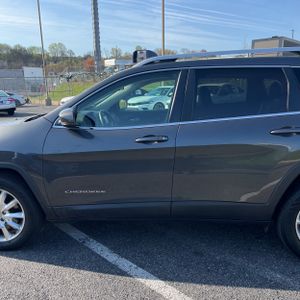 JEEP CHEROKEE LIMITED - 4