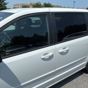 صورة 3 لـ 2015 Dodge GRAND CARAVAN SE