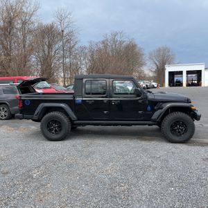 JEEP GLADIATOR WILLYS SPORT - 10