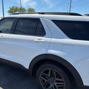 FORD EXPLORER ST - 6