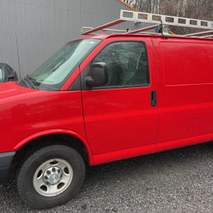 CHEVROLET EXPRESS 2500 - 2