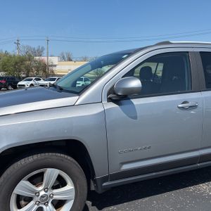 JEEP COMPASS LATITUDE - 2