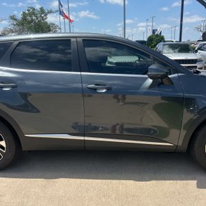 2025 KIA SPORTAGE EX thumbnail 11