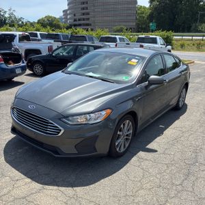 FORD FUSION SE - 1