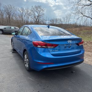 HYUNDAI ELANTRA SE - 5