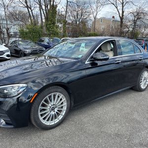 MERCEDES-BENZ E-CLASS - 2