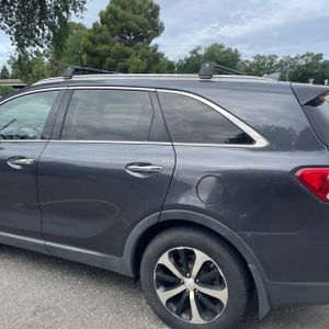 KIA SORENTO EX V6 - 6