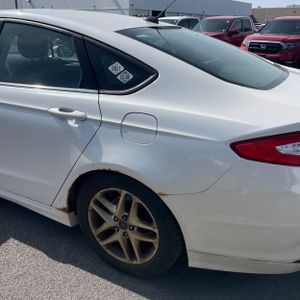 FORD FUSION SE - 6