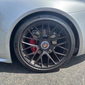 صورة 18 لـ 2015 Porsche 911 CARRERA 4 GTS