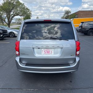 DODGE GRAND CARAVAN - 7