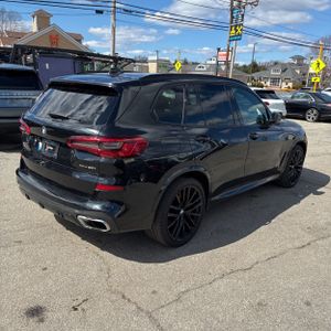 BMW X5 XDRIVE50I - 8