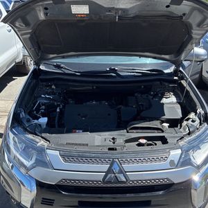 صورة مصغرة 45 لـ 2020 Mitsubishi OUTLANDER SEL