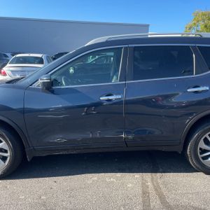 2015 Nissan ROGUE SL 照片 4