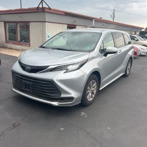 2022 Toyota SIENNA LE 8-PASSENGER — фото 1