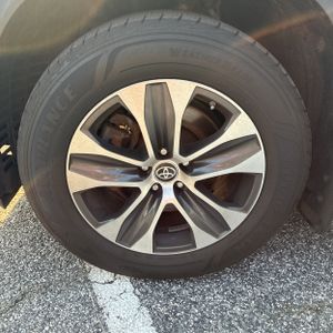 صورة مصغرة 17 لـ 2023 Toyota HIGHLANDER XLE