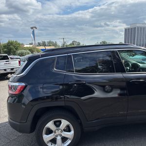 صورة 9 لـ 2019 JEEP COMPASS LATITUDE