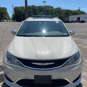 2017 Chrysler PACIFICA LIMITED — миниатюра 15