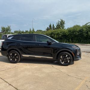 2026 KIA SPORTAGE LX photo 10