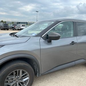 صورة 2 لـ 2023 Nissan ROGUE S