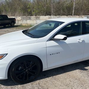CHEVROLET MALIBU 1LT - 2