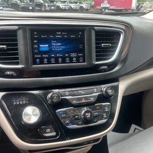 2019 Chrysler PACIFICA TOURING L — миниатюра 37