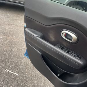 2016 KIA SOUL + thumbnail 59
