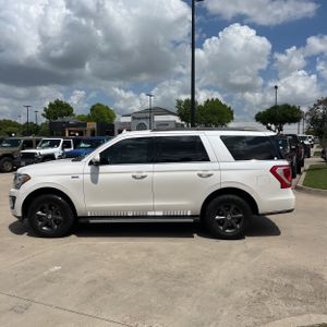 FORD EXPEDITION XLT - 3