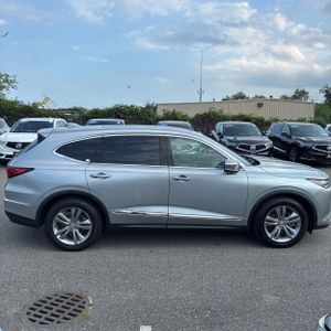 صورة 10 لـ 2023 Acura MDX SH-AWD
