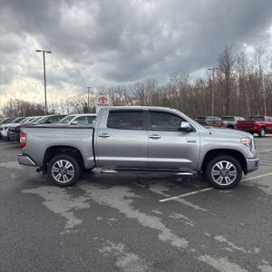 TOYOTA TUNDRA - 10