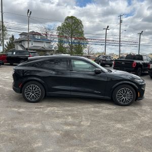 FORD MUSTANG MACH-E PREMIUM - 10