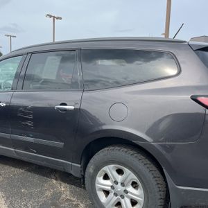 CHEVROLET TRAVERSE LS - 6