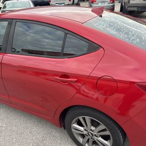 HYUNDAI ELANTRA SE - 6