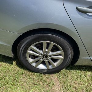 2016 Hyundai SONATA SE thumbnail 19