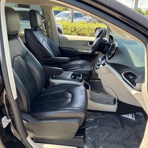 صورة مصغرة 32 لـ 2022 Chrysler PACIFICA TOURING L