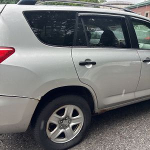 صورة 9 لـ 2007 Toyota RAV4 BASE