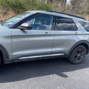 FORD EXPLORER XLT - 4