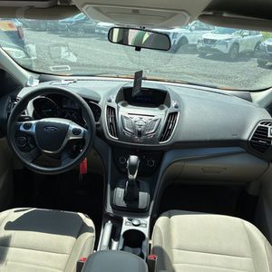 صورة مصغرة 36 لـ 2016 FORD ESCAPE SE