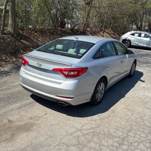 HYUNDAI SONATA SE - 8