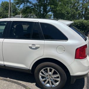 FORD EDGE SEL - 6