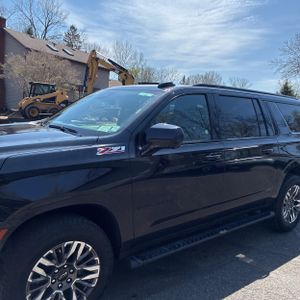 CHEVROLET SUBURBAN Z71 - 2