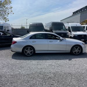 MERCEDES-BENZ E-CLASS - 10