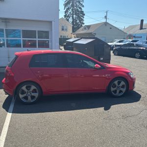 VOLKSWAGEN GOLF GTI SE - 10