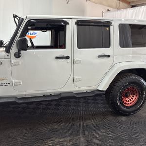 JEEP WRANGLER UNLIMITED SAHARA - 4