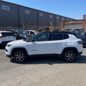 JEEP COMPASS LIMITED - 3