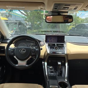 2021 Lexus NX 300 BASE — миниатюра 37