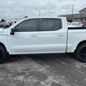 صورة 4 لـ 2024 Chevrolet SILVERADO 1500 RST
