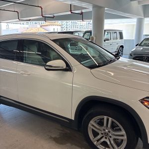 صورة 13 لـ 2022 Mercedes-BENZ GLA