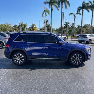 MERCEDES-BENZ GLB - 10